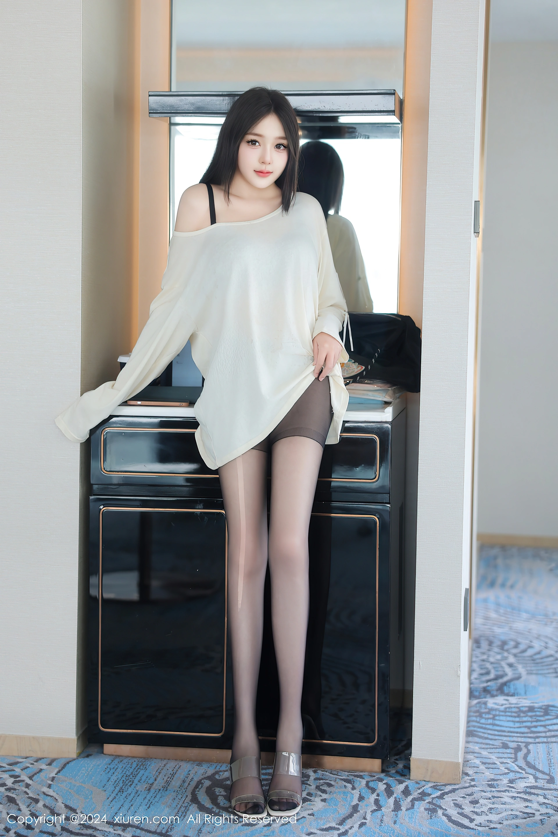 [Xiuren秀人网]2024.08.30 NO.9089 柚柚小奶瓶 1